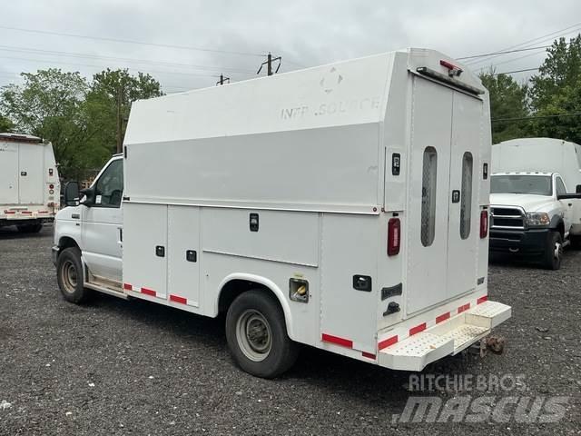Ford E-350 Пікапи / Бічне розвантаження