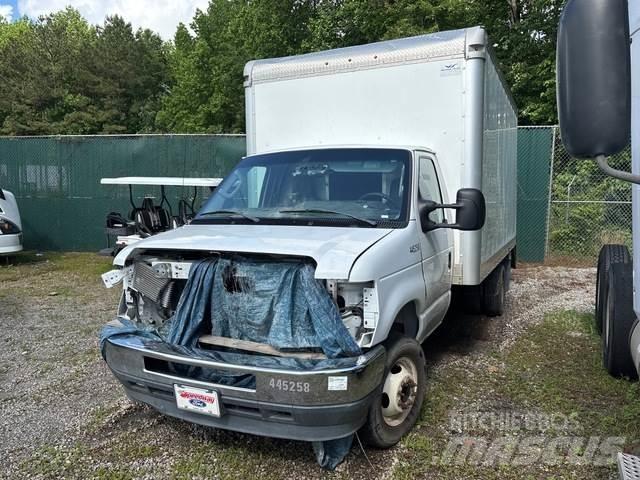 Ford E-350 Фургони