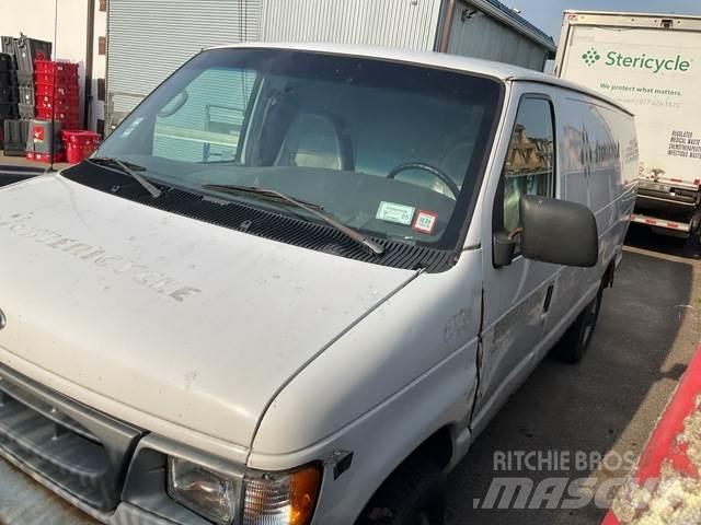 Ford E-350 Панельні фургони