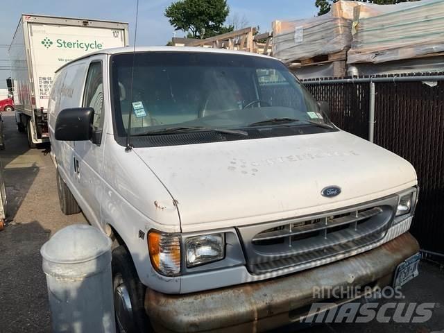 Ford E-350 Панельні фургони