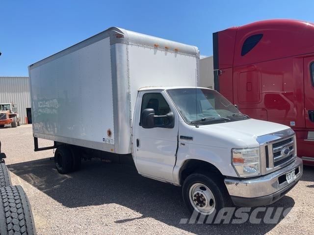 Ford E-350 Фургони