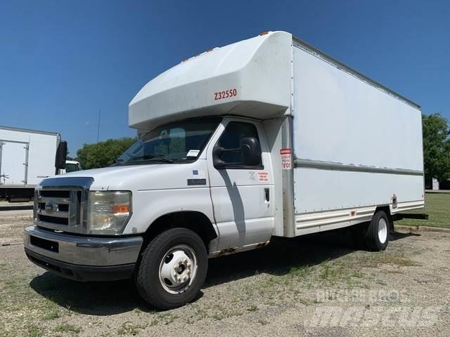 Ford E-350 Фургони