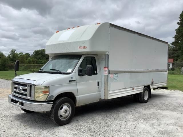 Ford E-350 Панельні фургони
