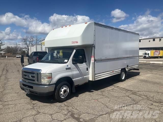 Ford E-350 Фургони
