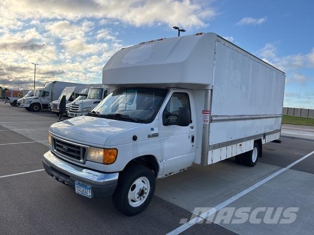 Ford E-350 Фургони