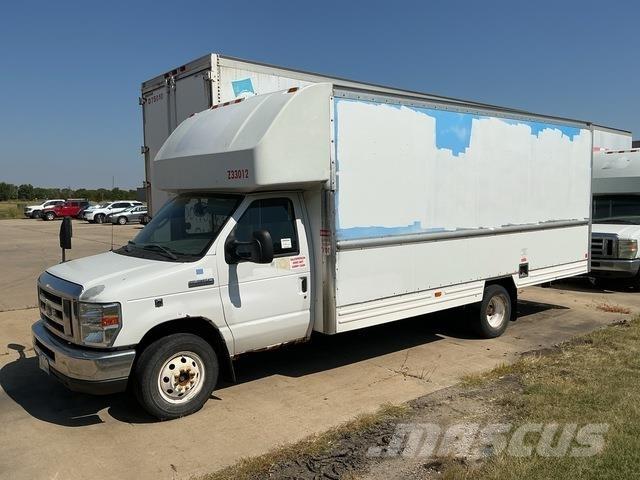 Ford E-350 Фургони
