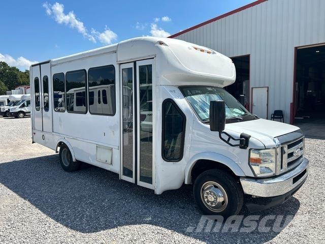 Ford E-350 Мікроавтобуси