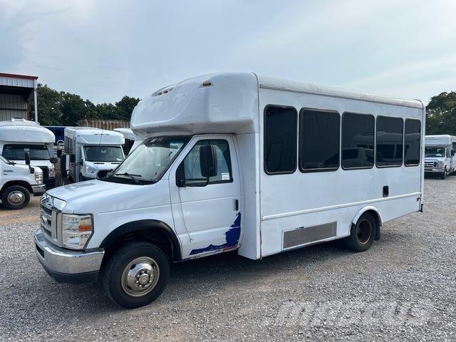 Ford E-350 Мікроавтобуси