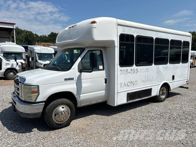 Ford E-350 Мікроавтобуси