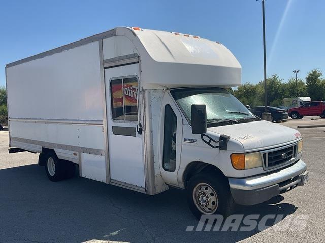 Ford E-350 Фургони