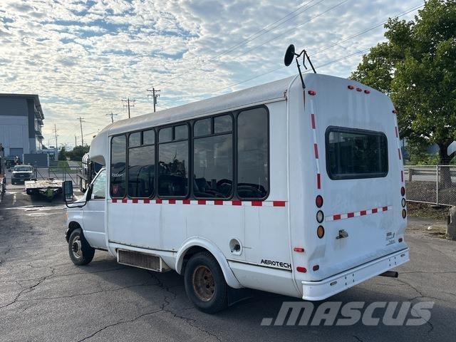 Ford E350 Мікроавтобуси