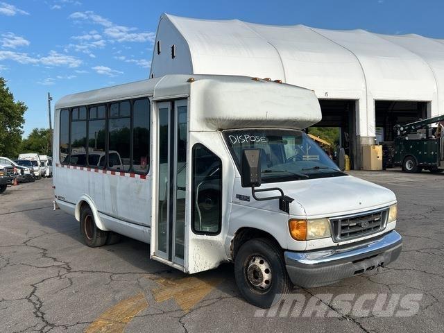 Ford E350 Мікроавтобуси