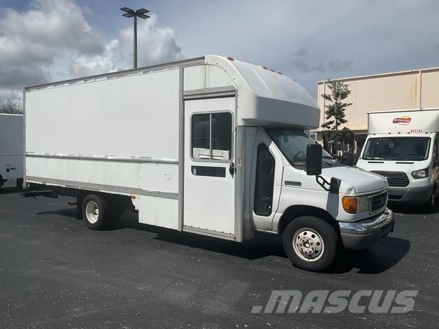 Ford E350 Фургони