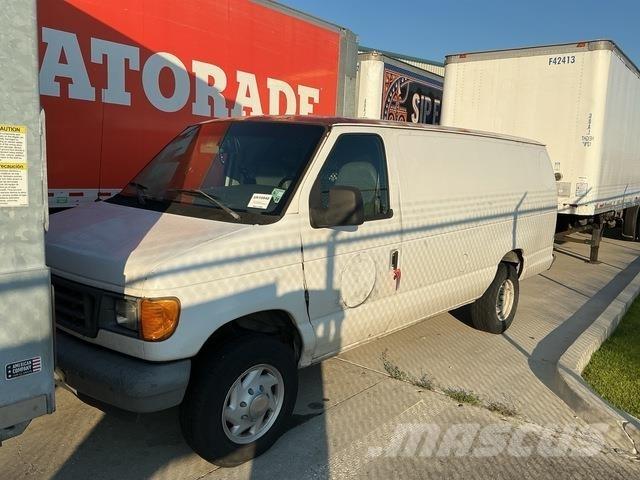 Ford E350 Фургони