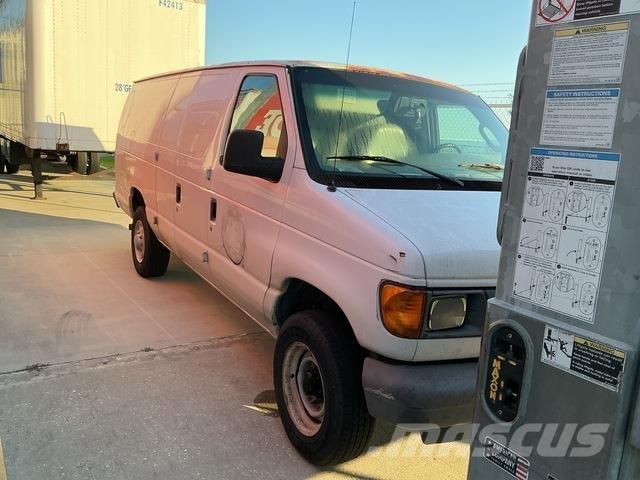 Ford E350 Фургони