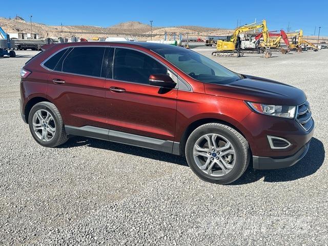 Ford Edge Автомобілі