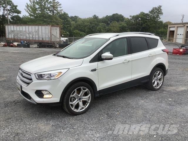 Ford Escape Автомобілі