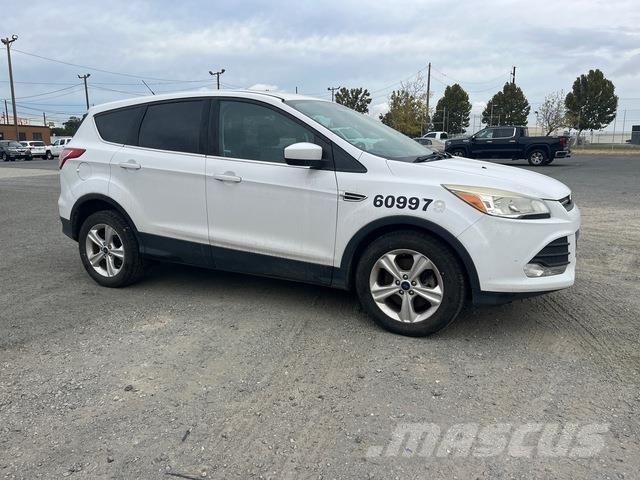 Ford Escape Автомобілі