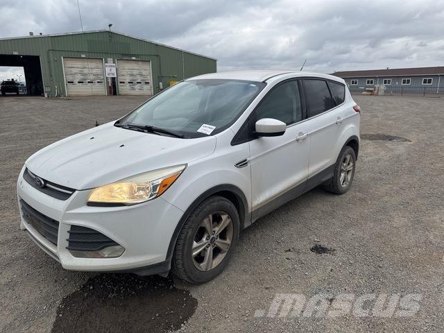 Ford Escape Автомобілі