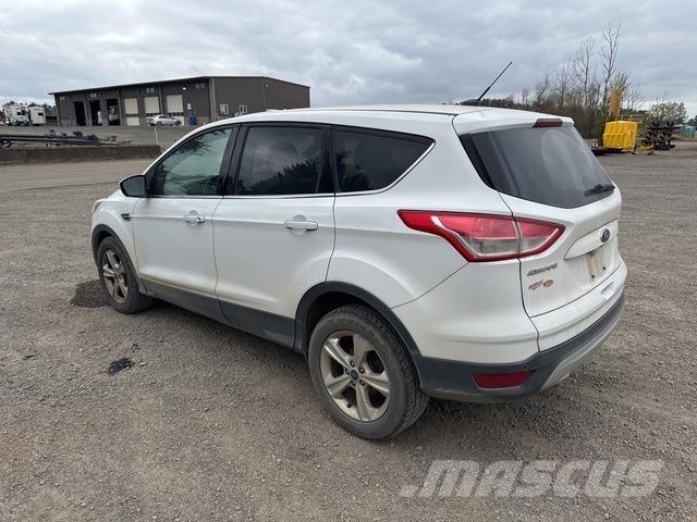 Ford Escape Автомобілі