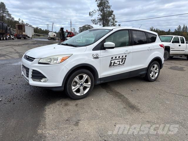 Ford Escape Автомобілі