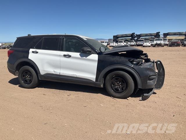 Ford Explorer Автомобілі