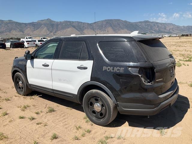 Ford Explorer Автомобілі