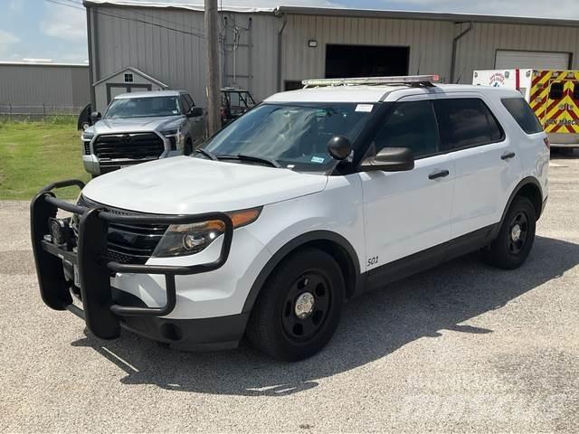 Ford Explorer Автомобілі