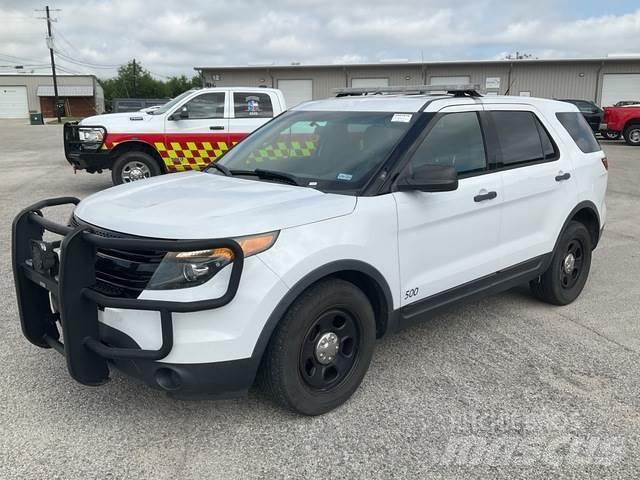 Ford Explorer Автомобілі