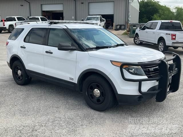 Ford Explorer Автомобілі