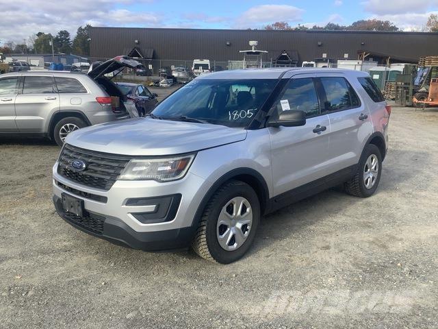 Ford Explorer Автомобілі