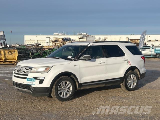 Ford Explorer Автомобілі