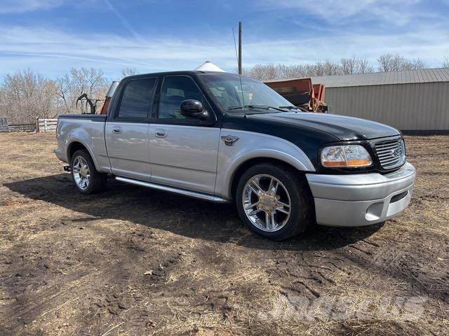 Ford F-150 Пікапи / Бічне розвантаження