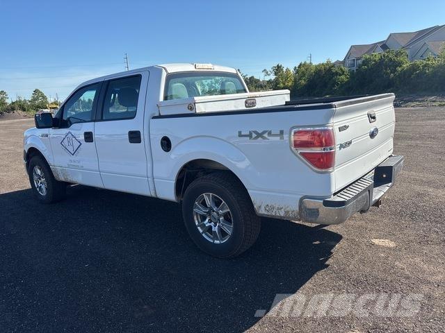 Ford F-150 Пікапи / Бічне розвантаження