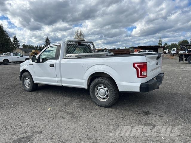 Ford F-150 Пікапи / Бічне розвантаження