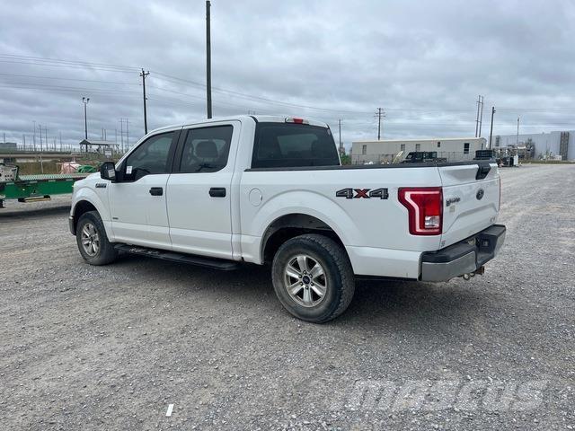 Ford F-150 Пікапи / Бічне розвантаження