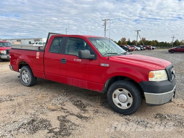 Ford F-150 Пікапи / Бічне розвантаження