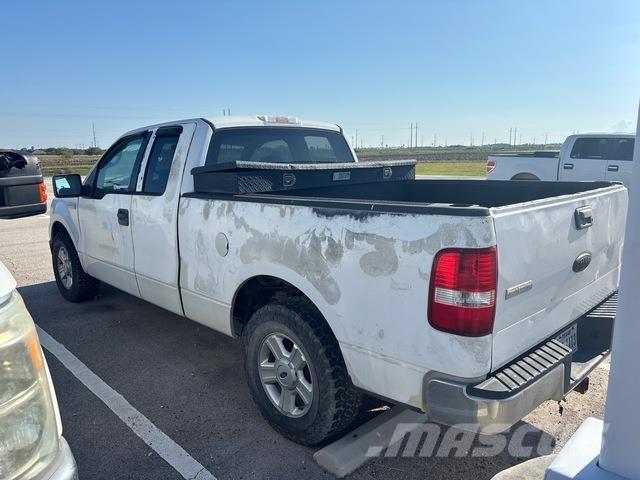 Ford F-150 Пікапи / Бічне розвантаження