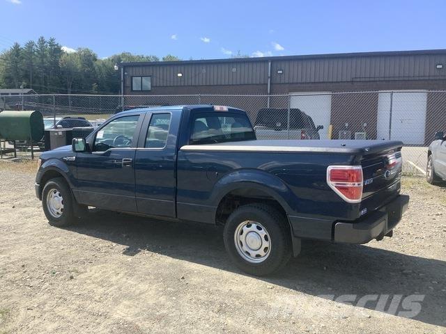 Ford F-150 XL Пікапи / Бічне розвантаження