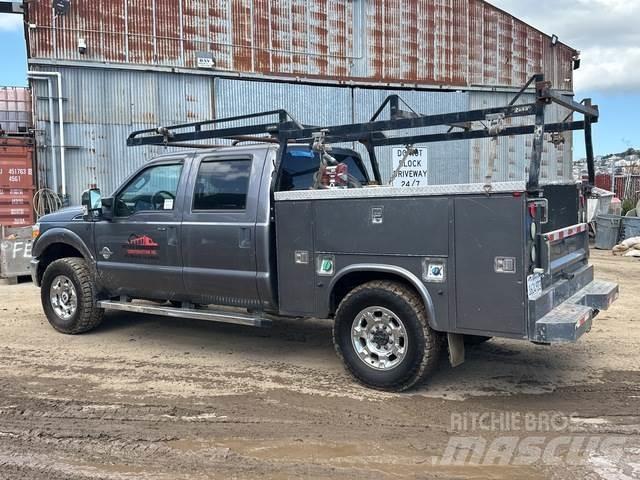 Ford F-250 Пікапи / Бічне розвантаження