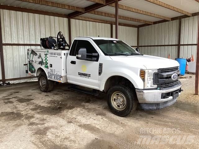 Ford F-250 Пікапи / Бічне розвантаження