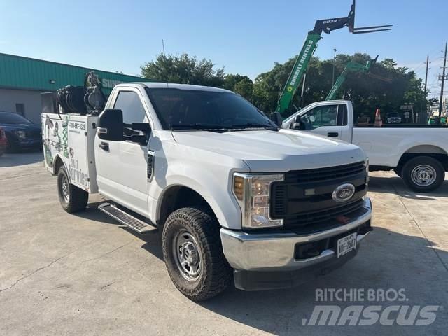 Ford F-250 Комунальні автомобілі / автомобілі загального призначення