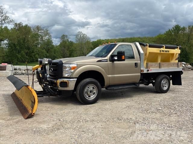 Ford F-250 Снігоочищувальні ножі та плуги