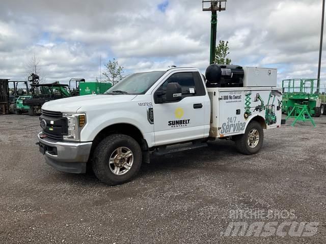 Ford F-250 Будтехніка - Інші