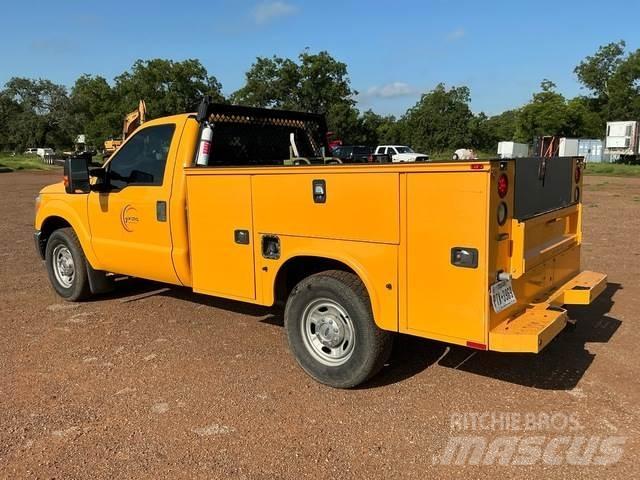 Ford F-250 Пікапи / Бічне розвантаження