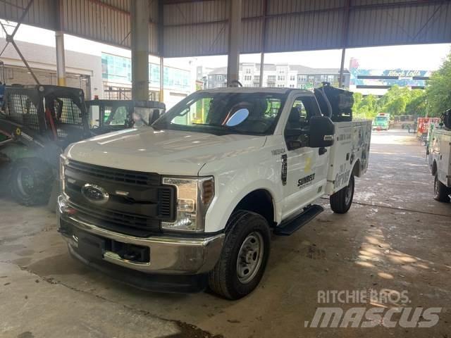 Ford F-250 Комунальні автомобілі / автомобілі загального призначення