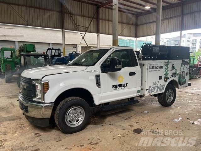 Ford F-250 Пікапи / Бічне розвантаження