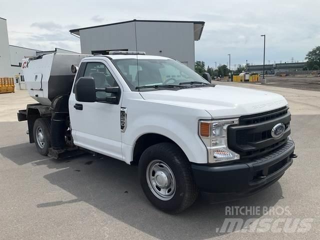 Ford F-250 Прибиральні машини