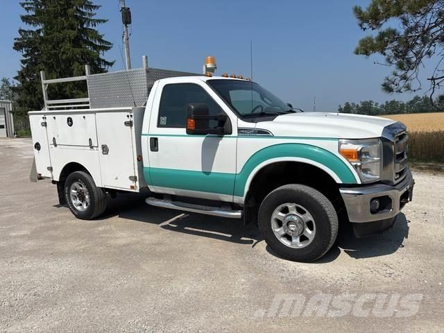 Ford F-250 Пікапи / Бічне розвантаження