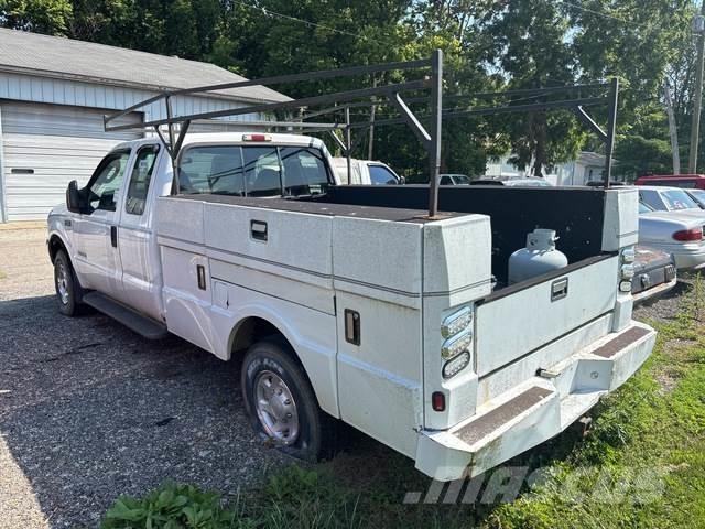Ford F-250 Пікапи / Бічне розвантаження